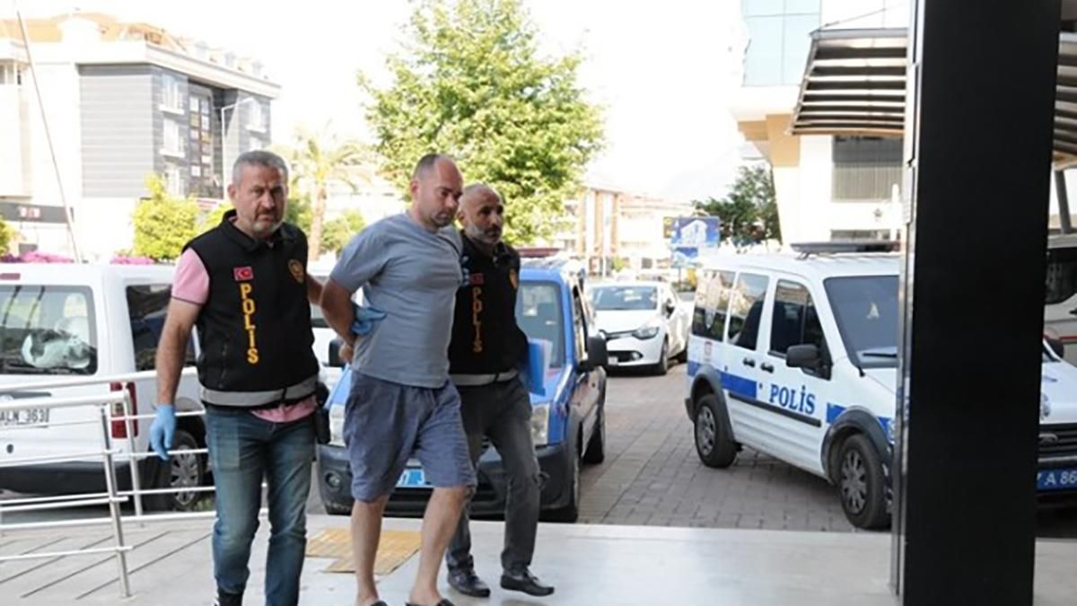 Українця, який вбив своїх дітей у Туреччині й поранив дружину, арештували, – ЗМІ