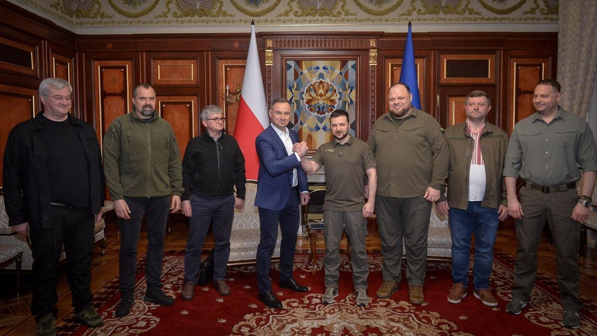 Польский Жешув получил от Украины почетное звание "города-спасителя"