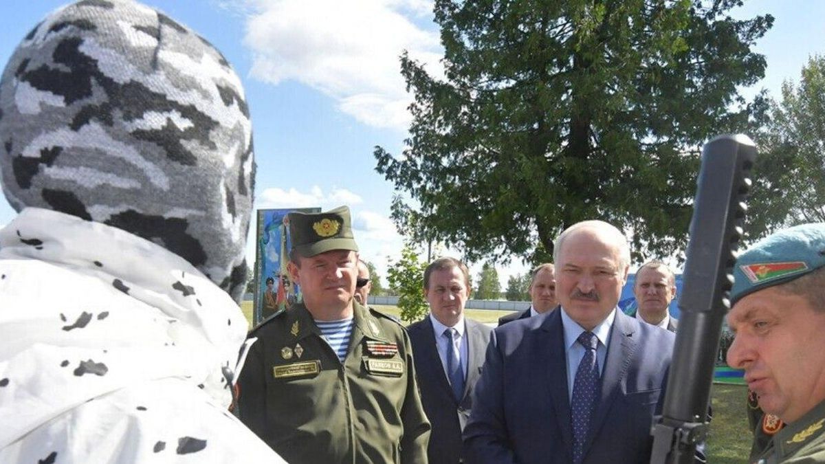 У Білорусі ховають військових, які підписали контракти з російськими ПВК та воювали в Україні