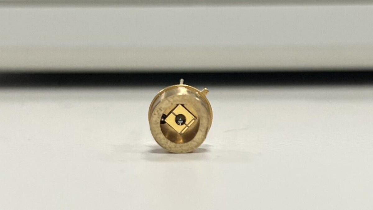 Інженери створили повну протилежність сонячній панелі – нічну батарею - Техно Інженери створили повну протилежність сонячній панелі – нічну батарею - Техно