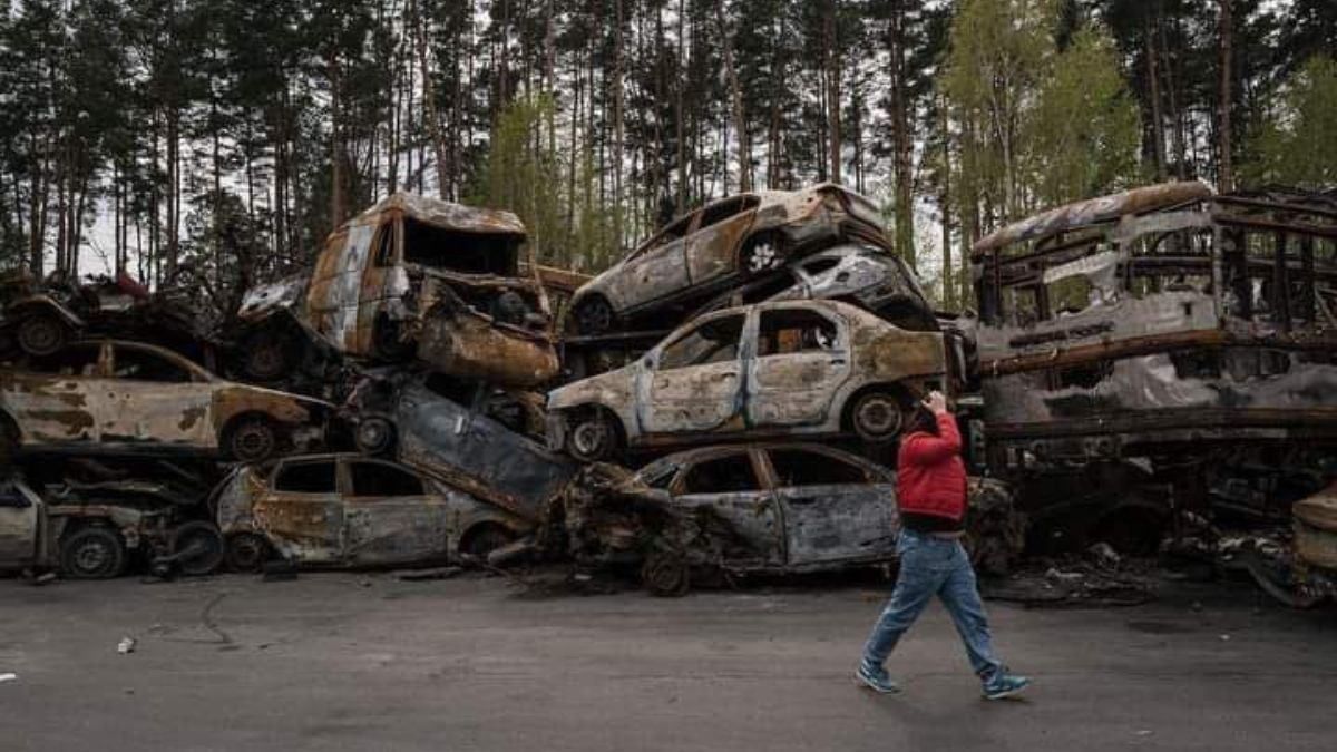 Буча та Ірпінь за кілька тижнів після окупації: проникливі фото французької журналістки Буча та Ірпінь за кілька тижнів після окупації: проникливі фото французької журналістки
