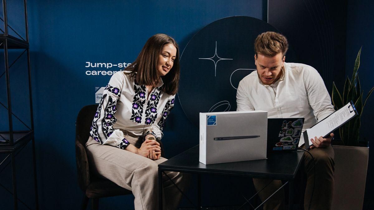 Топ-спікери та 3 тисячі учасників: як пройшла профорієнтаційна конференція IT Future Conf Топ-спікери та 3 тисячі учасників: як пройшла профорієнтаційна конференція IT Future Conf