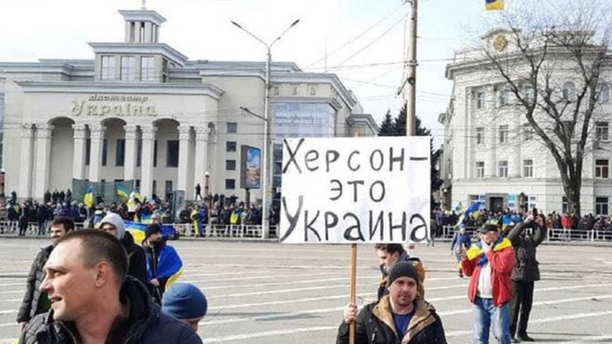 Росіяни будуть дуже швидко втікати з Херсона, – радник глави МВС про деокупацію Росіяни будуть дуже швидко втікати з Херсона, – радник глави МВС про деокупацію
