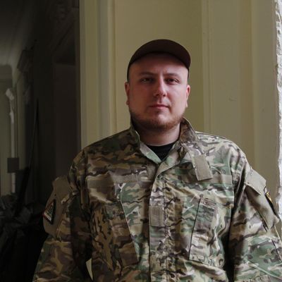 Над людьми издевались, многих гражданских просто расстреляли, – защитник об обороне Харькова