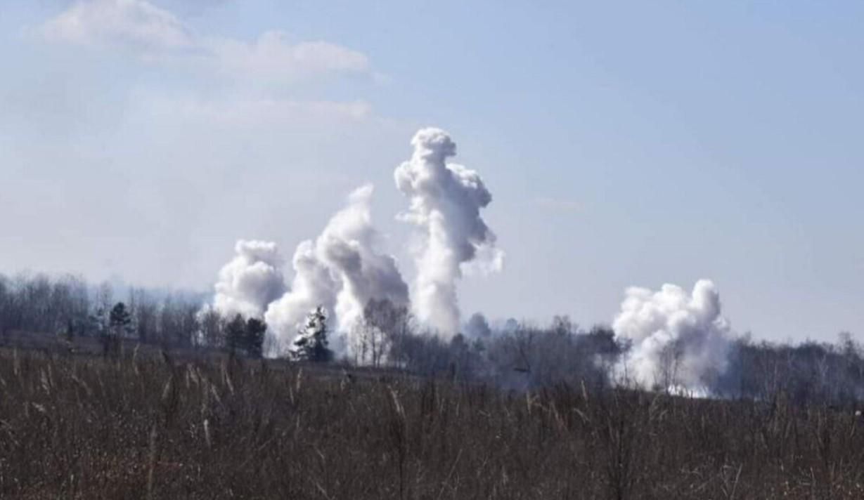 Знову "прилетіло" з території Росії: ввечері прикордоння Сумщини обстріляли 15 разів Знову "прилетіло" з території Росії: ввечері прикордоння Сумщини обстріляли 15 разів
