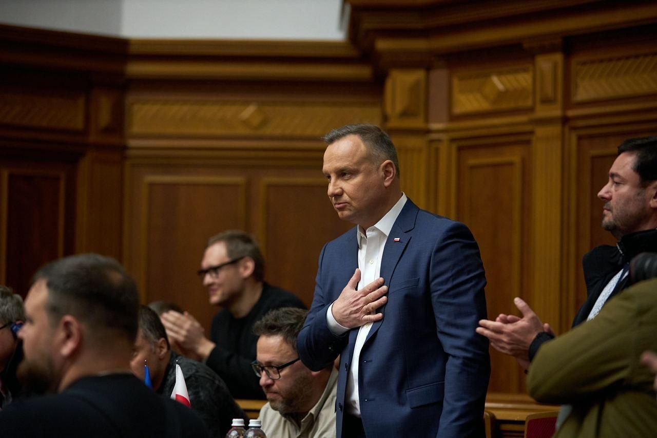 Росіяни поширюють кумедний фейк, що Дуда – українець за походженням Росіяни поширюють кумедний фейк, що Дуда – українець за походженням