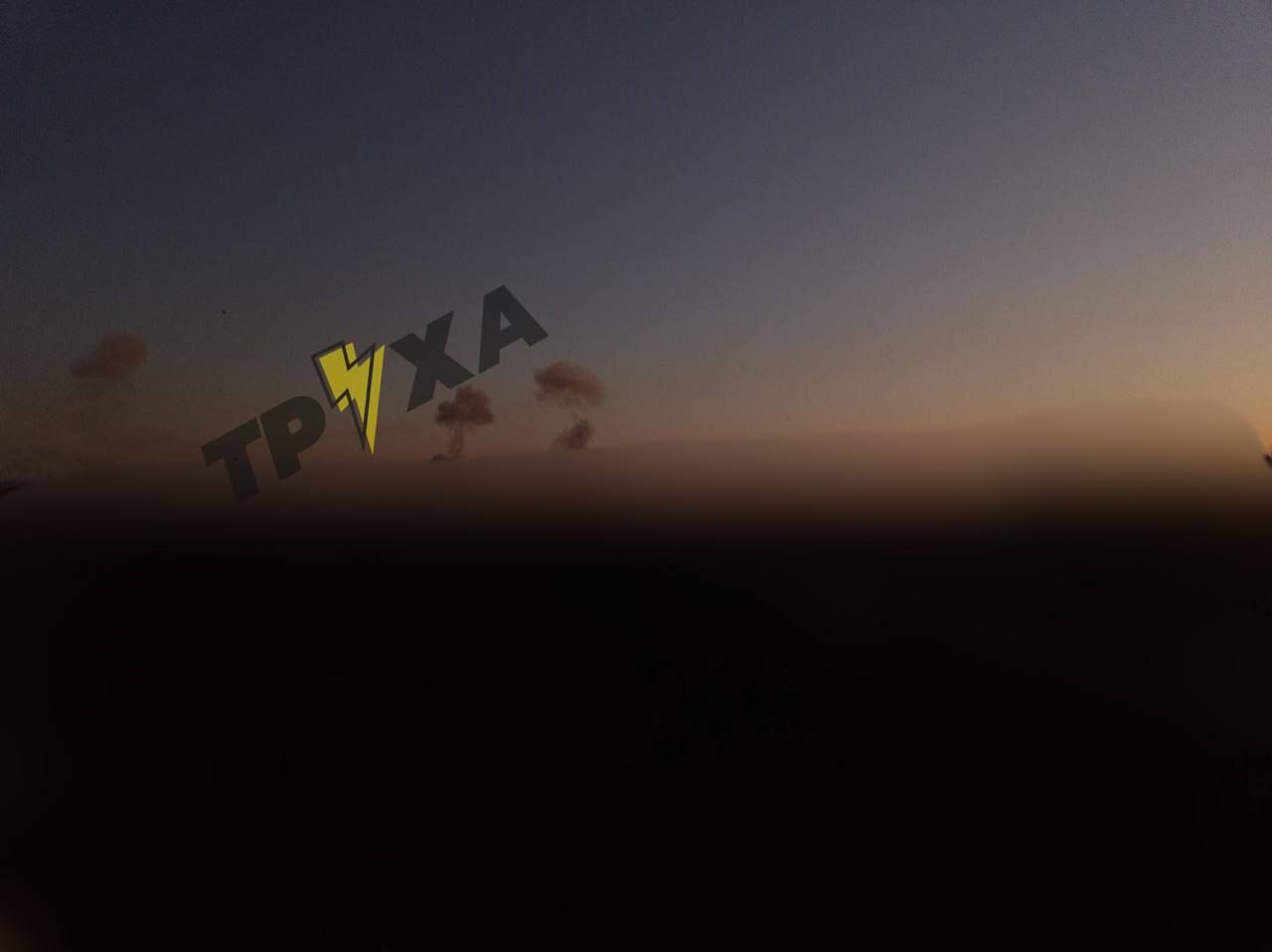 Окупанти запустили по Запоріжжю 4 ракети: одну збила ППО Окупанти запустили по Запоріжжю 4 ракети: одну збила ППО