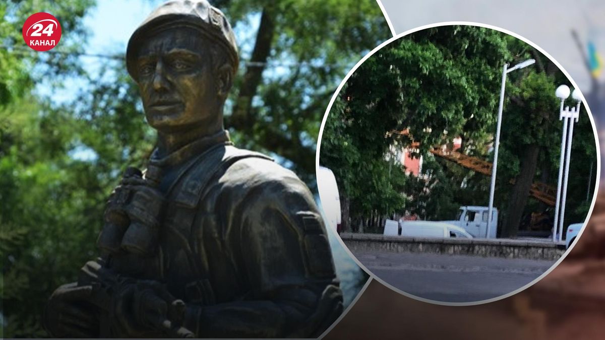 Росіяни знищили пам'ятник прикордонникам в окупованому Херсоні