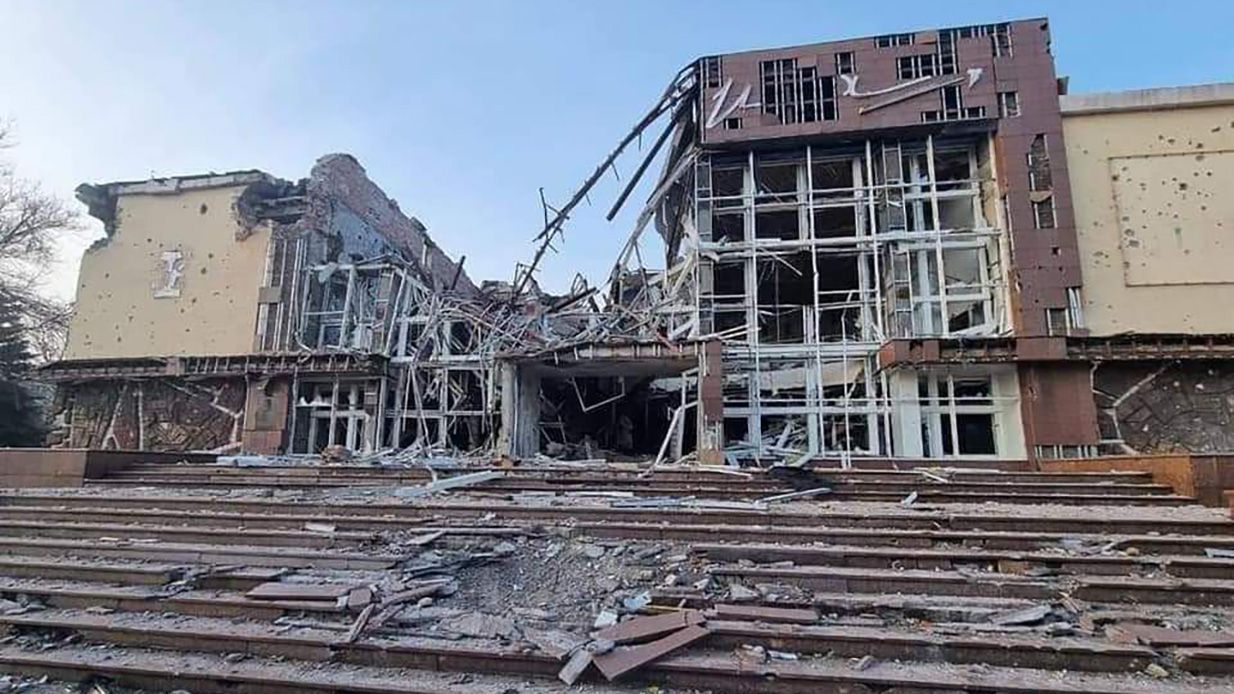 Окупанти скасували канікули у Маріуполі: будуть деукраїнізовувати дітей Окупанти скасували канікули у Маріуполі: будуть деукраїнізовувати дітей