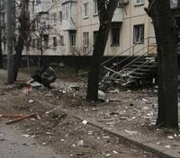 Влада закликає харків'ян не виходити з укриттів: окупанти гатять по місту без упину