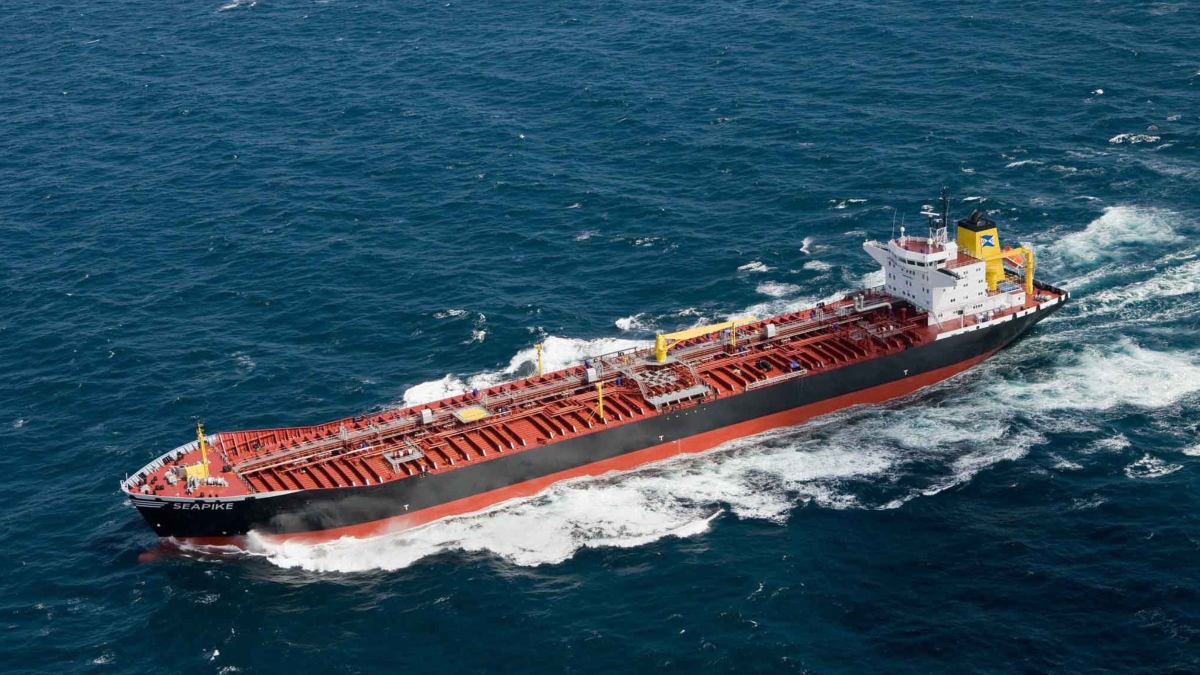 США конфіскували танкер під російським прапором зі 100 тисячами тонн нафти
