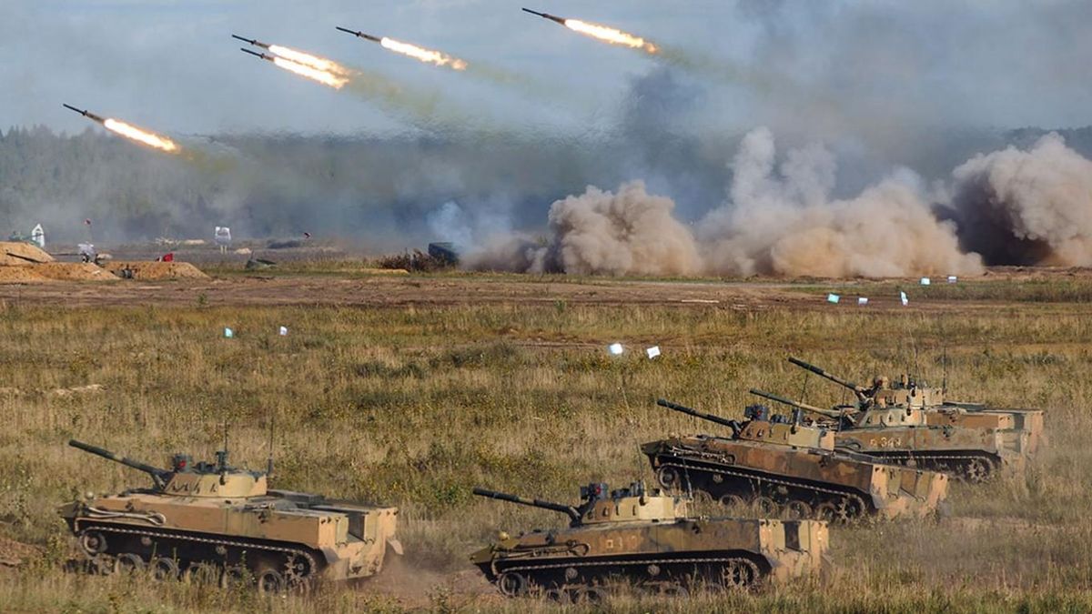 Россия тренирует 1 500 резервистов возле границы с Украиной: их могут перебросить в бой