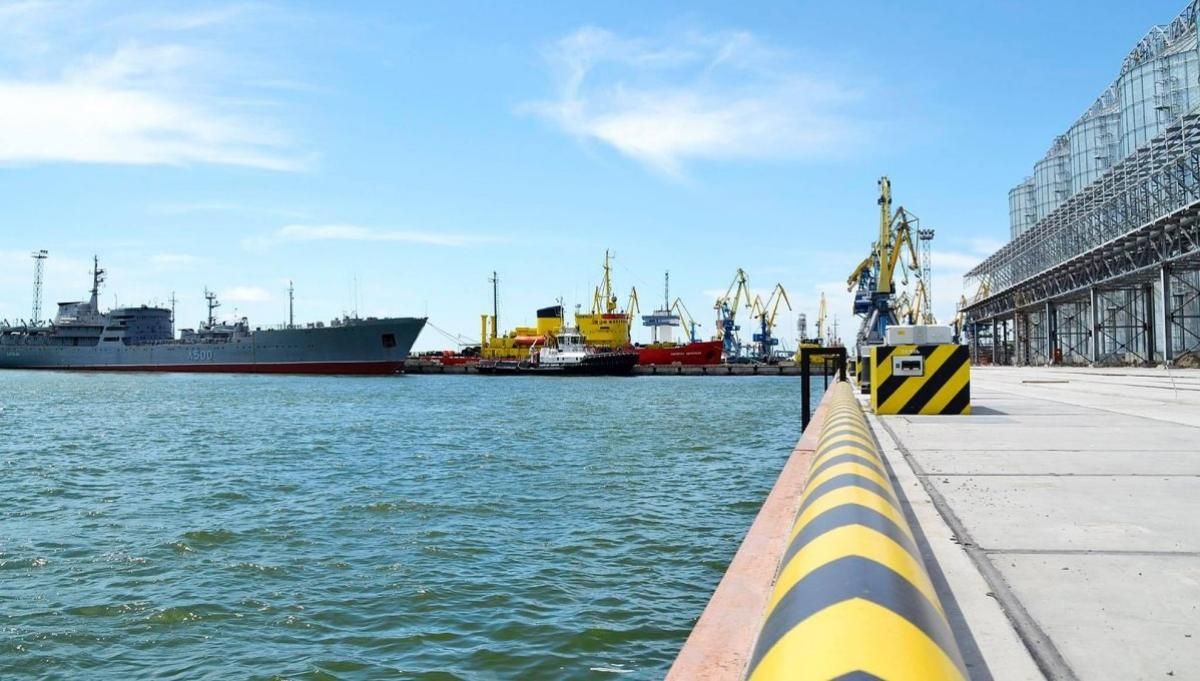 Оккупанты имитируют бурную деятельность касательно вывода гражданских судов из украинских портов