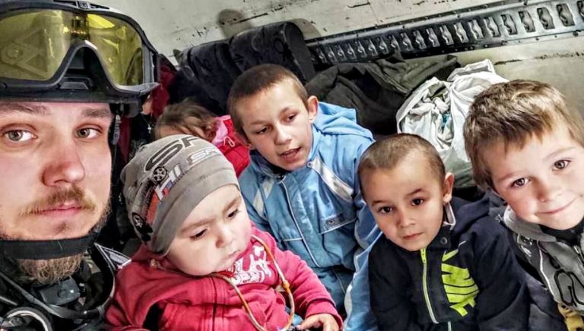 Одна з найважчих евакуацій: з Лисичанська вивезли 31 людину
