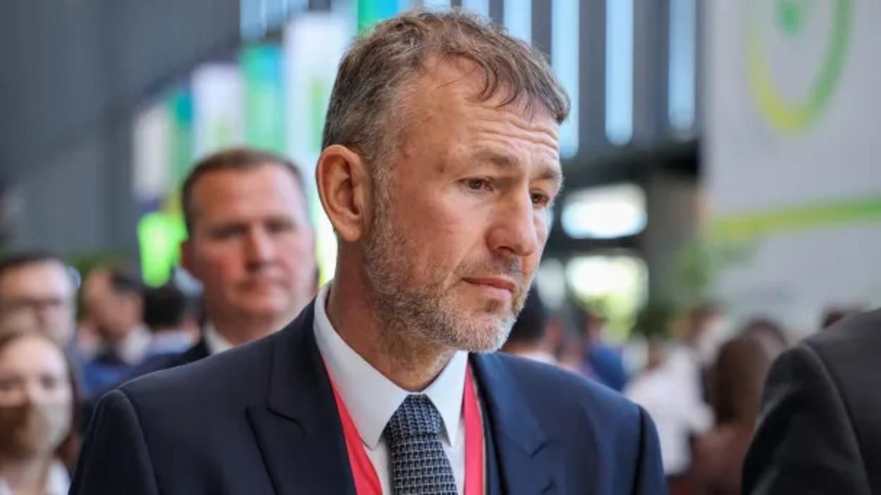 На випадок смерті: ЗМІ розкрили схему, за якою один із найбагатших росіян сховався від санкцій На випадок смерті: ЗМІ розкрили схему, за якою один із найбагатших росіян сховався від санкцій