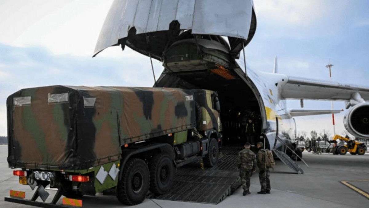 Процесс длится иногда всего 48 часов, – Пентагон о транспортировке оружия из США в Украину