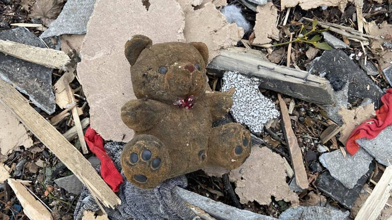 В Мариуполе на территории школы подорвался 12-летний мальчик: уже 242 ребенка погибли В Мариуполе на территории школы подорвался 12-летний мальчик: уже 242 ребенка погибли