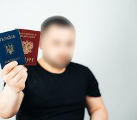 На кордоні затримали російського військового з українським паспортом