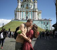 Майже 70% людей повернулись в Україну, – радник глави МВС назвав причину