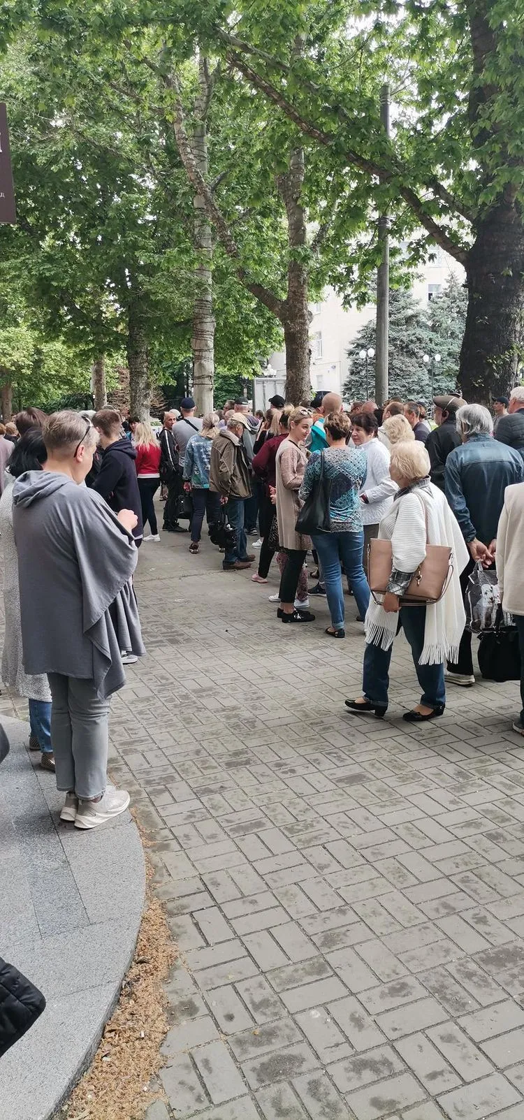 Очереди за SIM-картами Очереди за SIM-картами