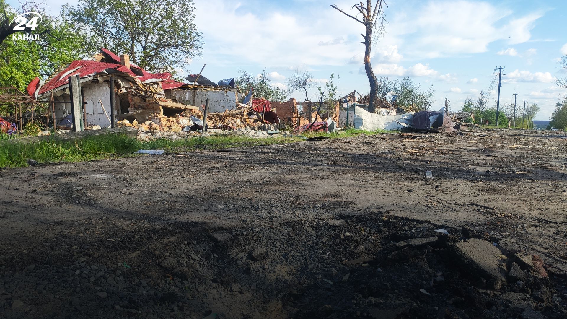 На Харківщині через обстріли троє загиблих: літня жінка загинула просто на своїй кухні На Харківщині через обстріли троє загиблих: літня жінка загинула просто на своїй кухні