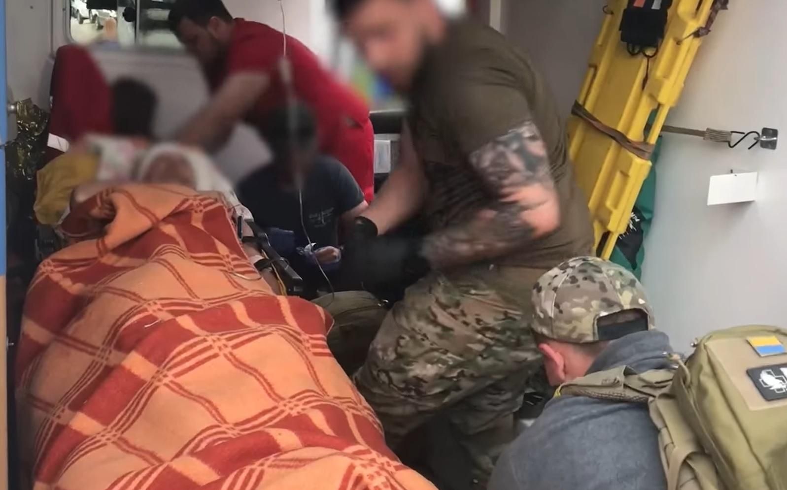 Враг обстрелял Харьковщину кассетными боеприпасами: на помощь гражданским пришли пограничники Враг обстрелял Харьковщину кассетными боеприпасами: на помощь гражданским пришли пограничники