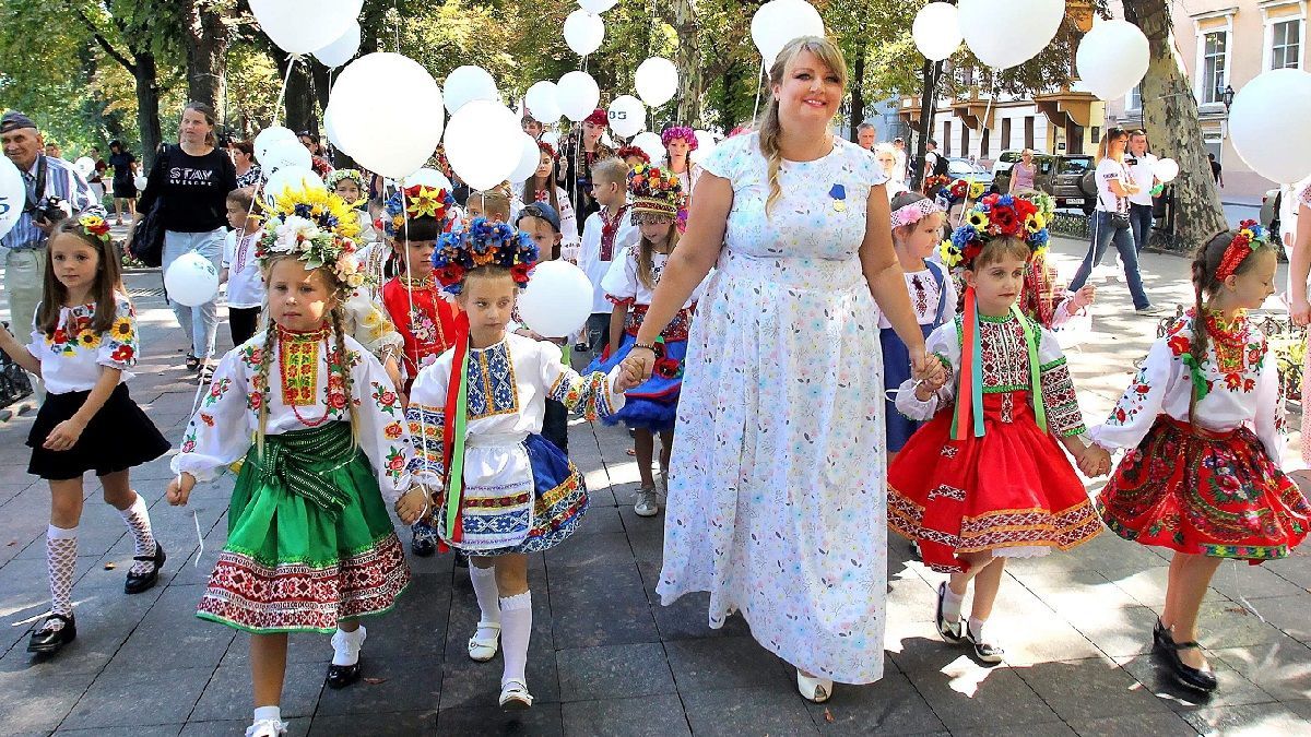 100 днів війни: Одеська обласна Рада миру продовжує допомагати українцям 100 днів війни: Одеська обласна Рада миру продовжує допомагати українцям