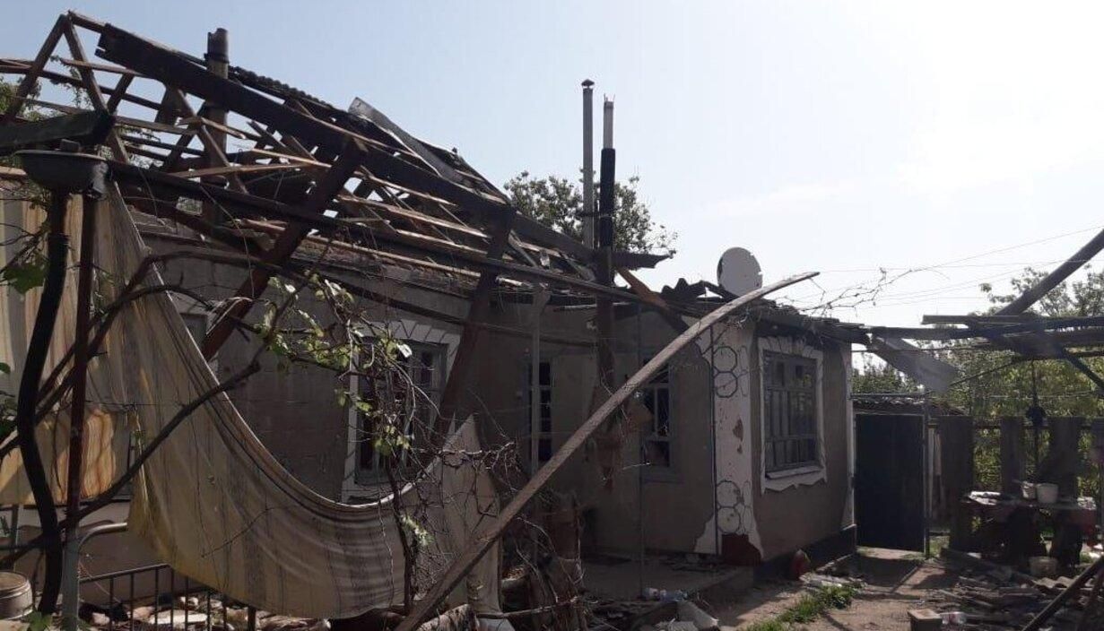 Росіяни знову обстріляли Гуляйполе: у будинках вибиті вікна і двері, зруйновані подвір’я