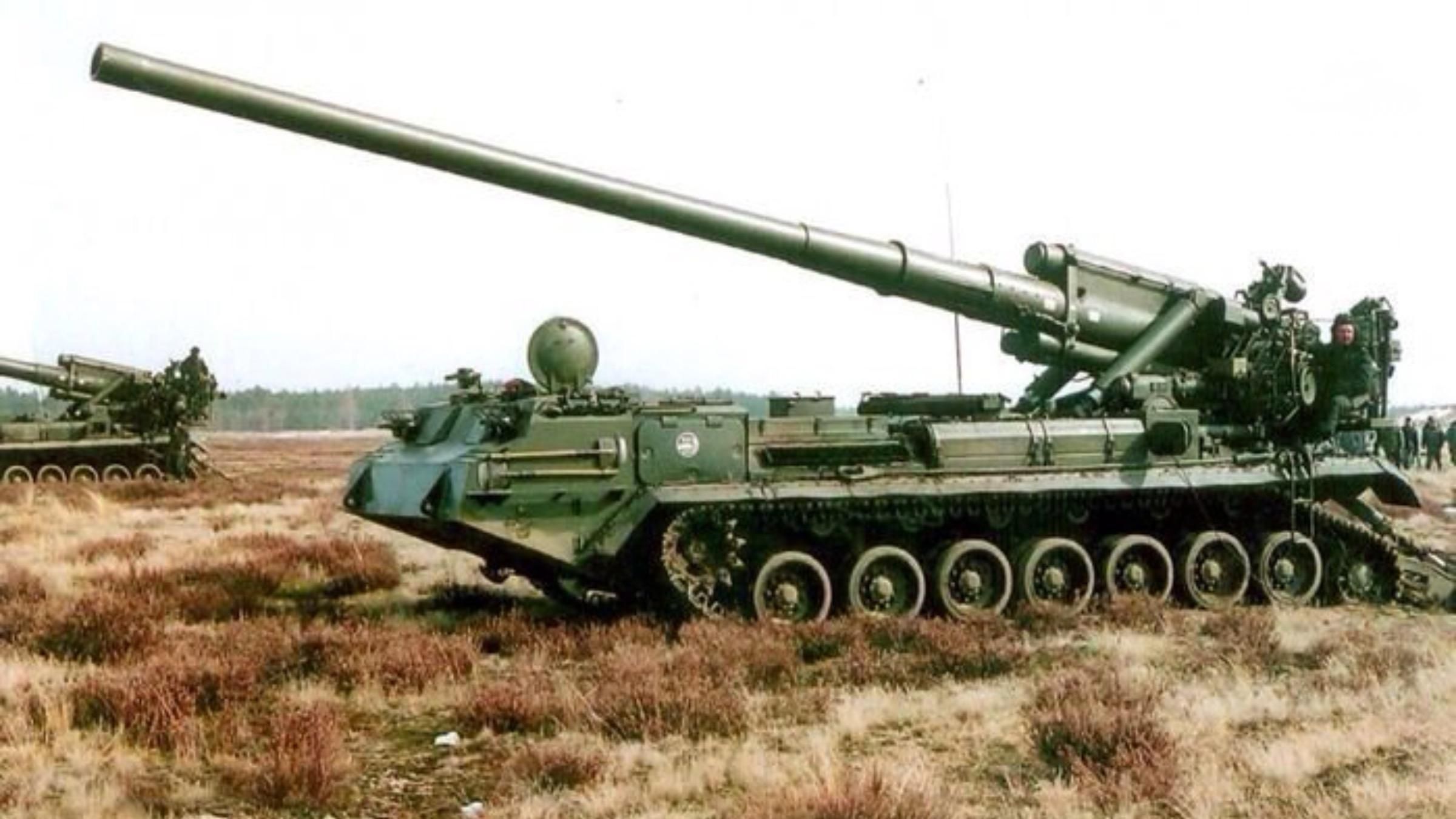 У Миколаєві в житловий квартал прилетіли 4 ворожі снаряди: загинула людина У Миколаєві в житловий квартал прилетіли 4 ворожі снаряди: загинула людина