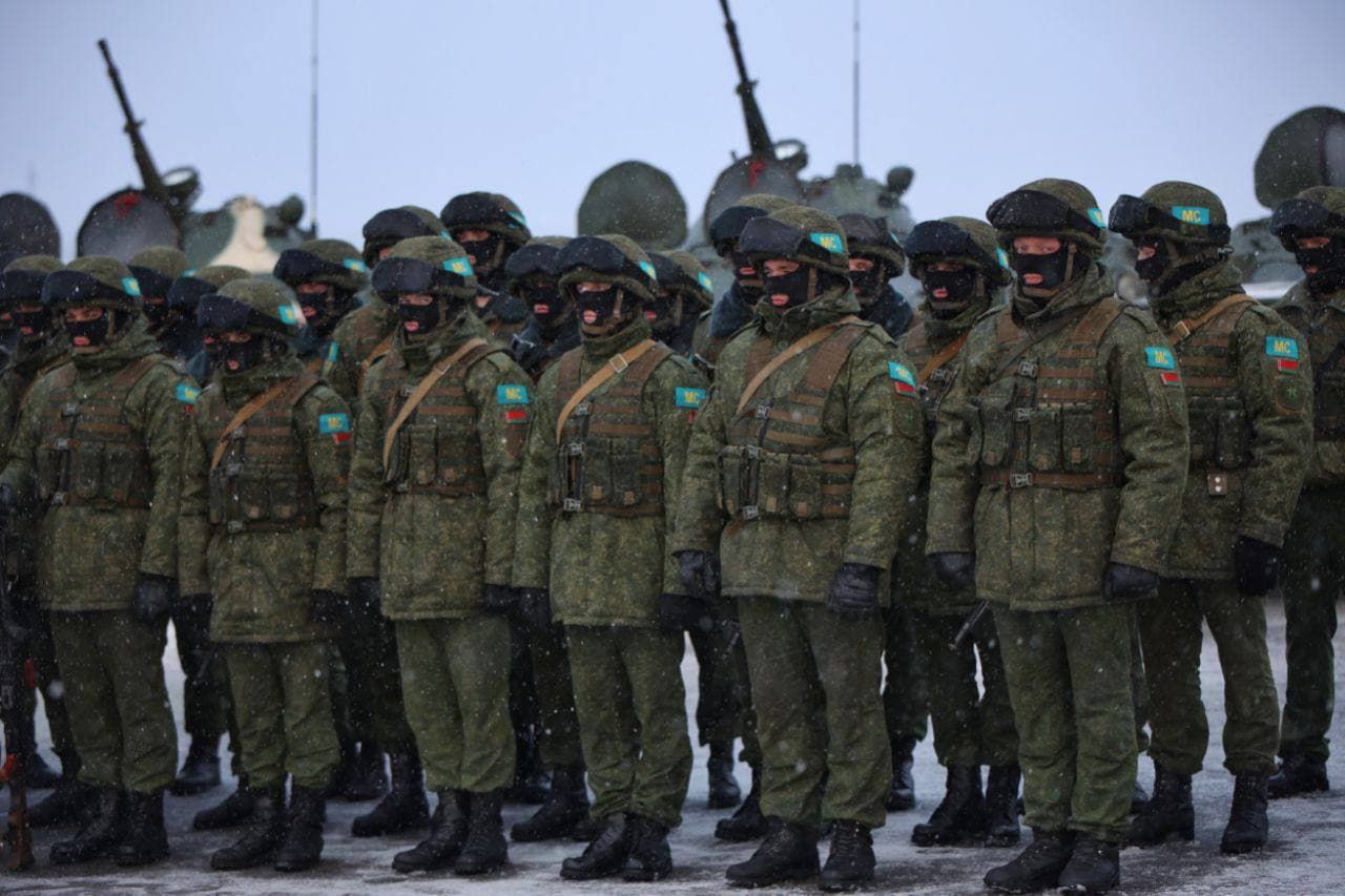 Білоруські військові опановують перекидання на великі відстані та дії на незнайомій місцевості