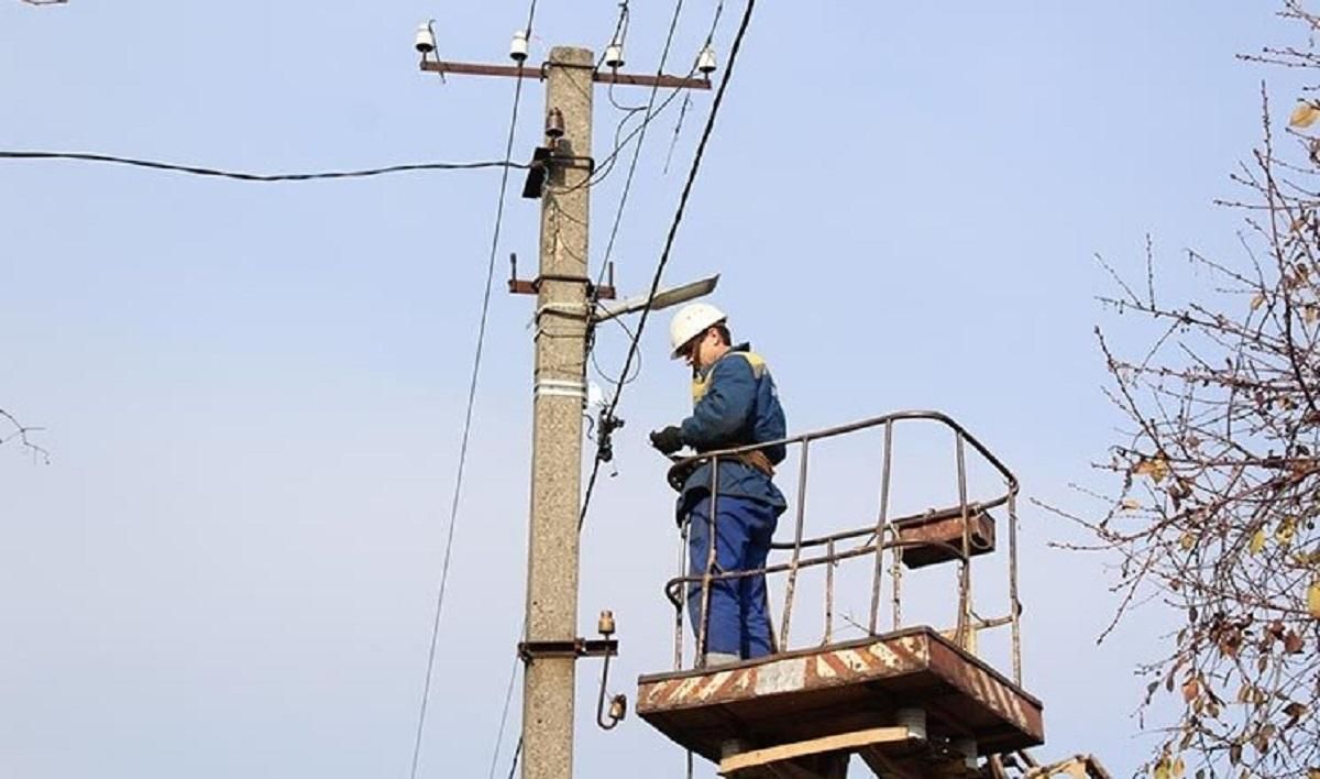 Россияне возобновляют работу Генического РЭС, который хотят национализировать Россияне возобновляют работу Генического РЭС, который хотят национализировать