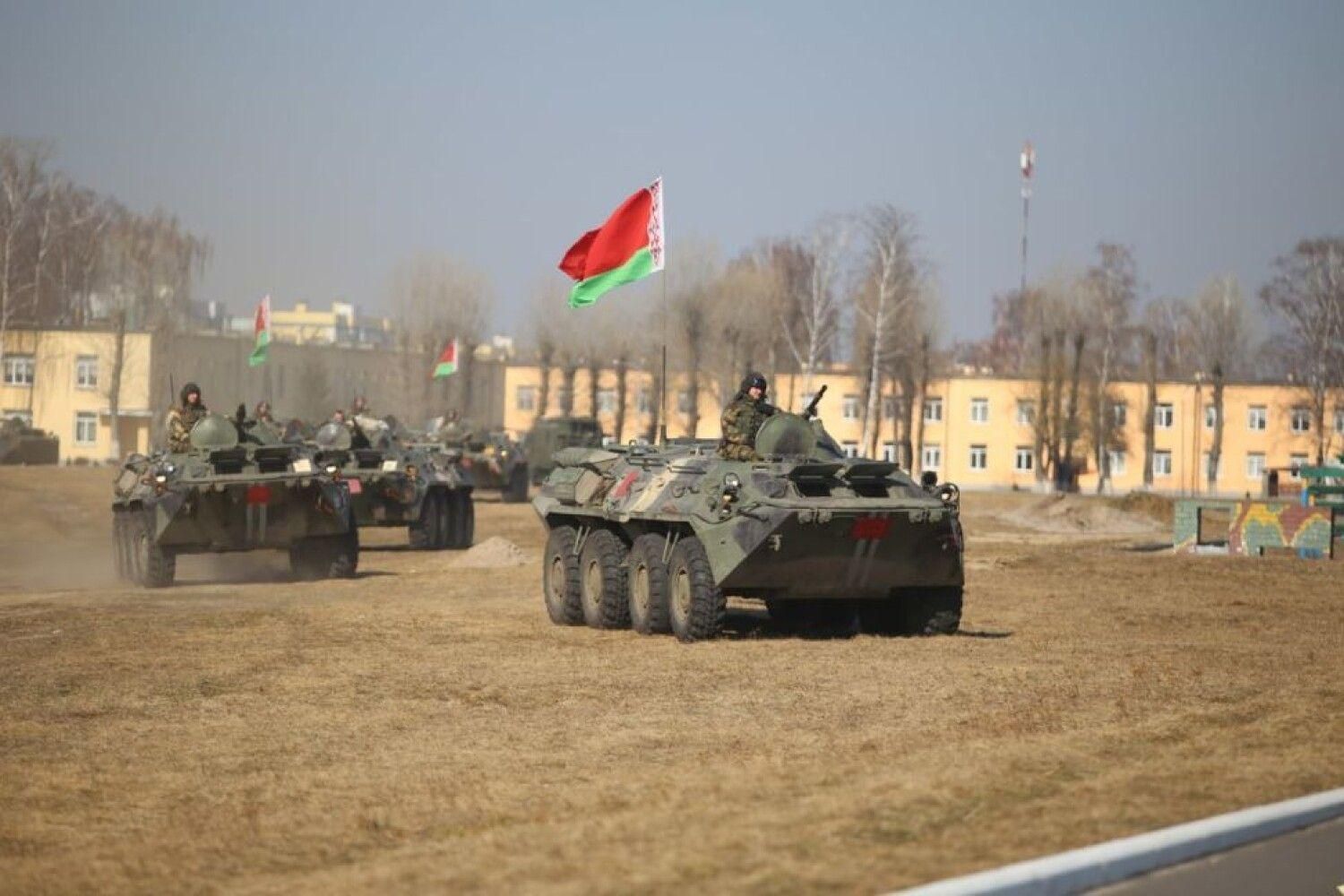 Путін тиснутиме на Лукашенка, треба готуватися до вторгнення білоруської армії, – експерт