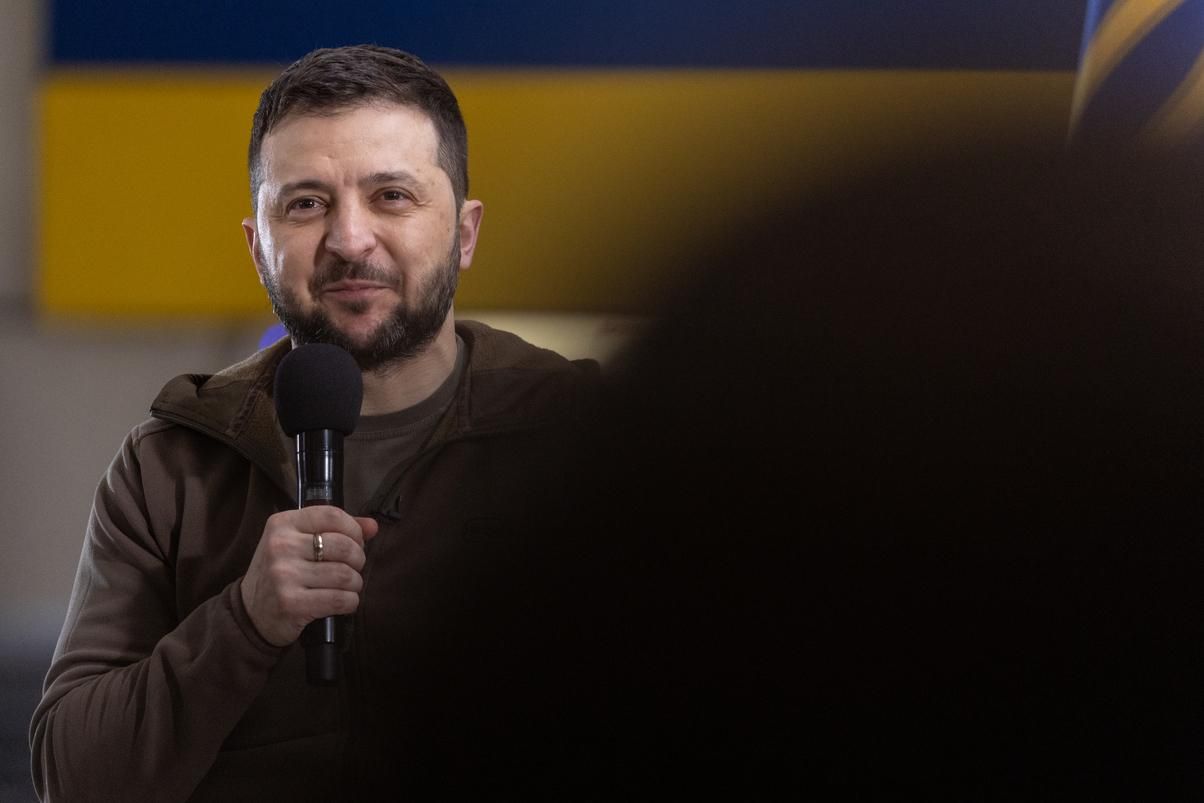 Уже 50 посольств вернулись работать в Киев, – Зеленский Уже 50 посольств вернулись работать в Киев, – Зеленский