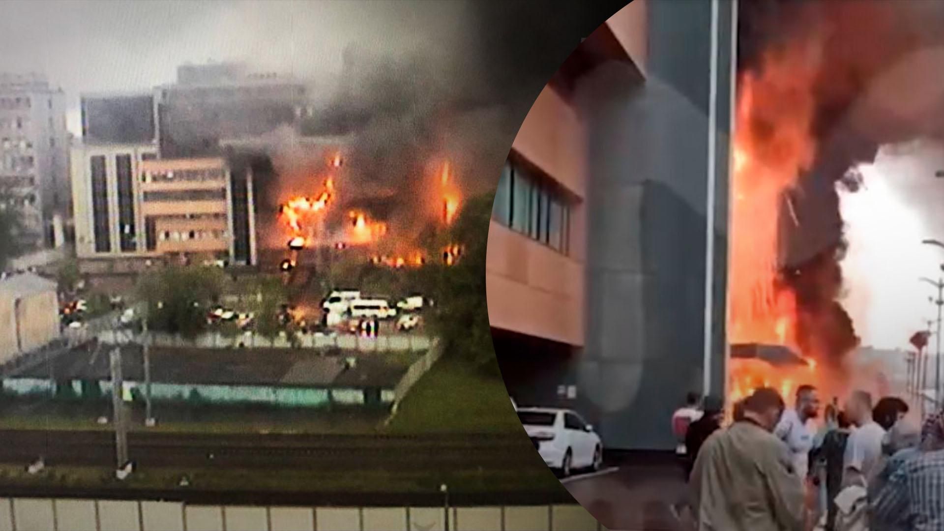 Крики про допомогу та 15 швидких: у Москві спалахнула масштабна пожежа в бізнес-центрі