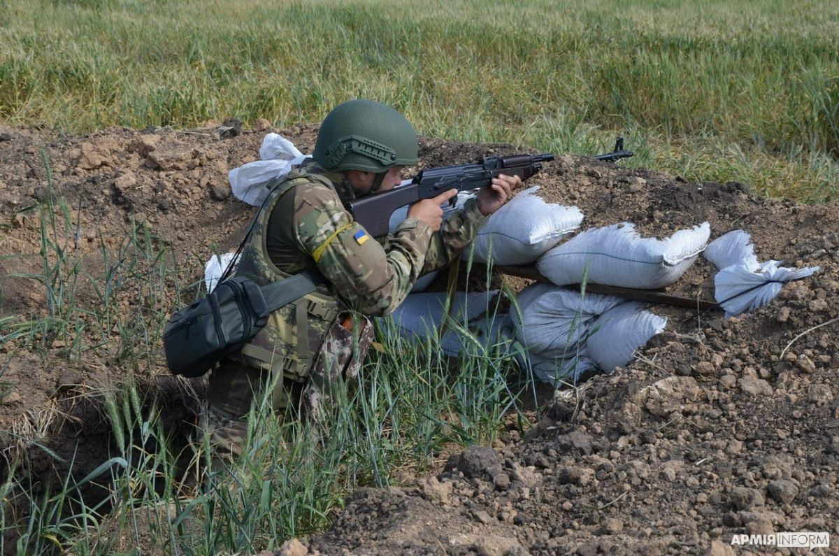 Росіяни намагалися вийти у бій із ЗСУ на Херсонщині: відійшли під щільним вогнем Росіяни намагалися вийти у бій із ЗСУ на Херсонщині: відійшли під щільним вогнем