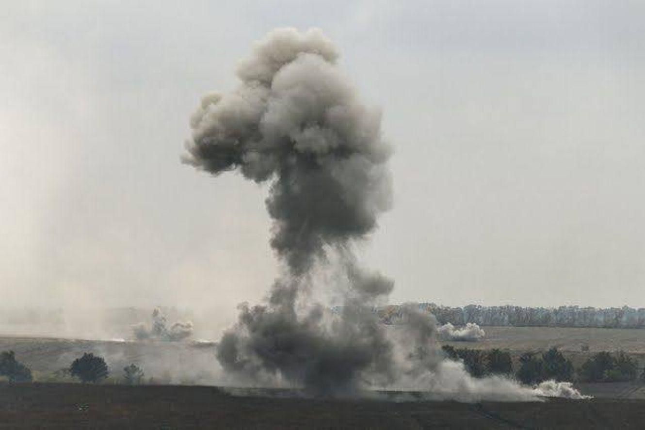Ворожа авіація знову завдала ракетного удару по Сумщині: пролунали вибухи