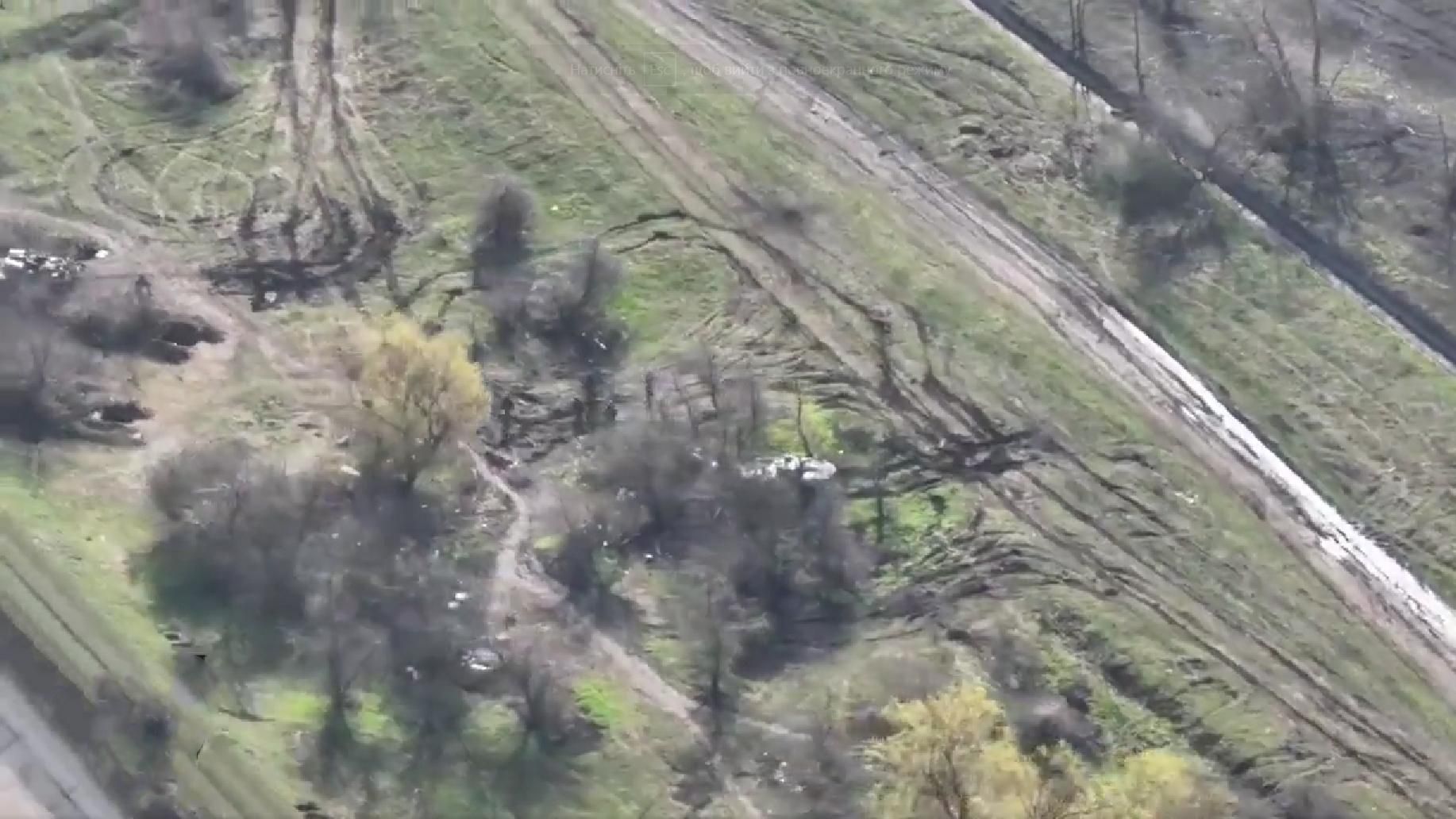 Морські піхотинці вдарили по ворожій техніці на південному напрямку: промовисте відео Морські піхотинці вдарили по ворожій техніці на південному напрямку: промовисте відео