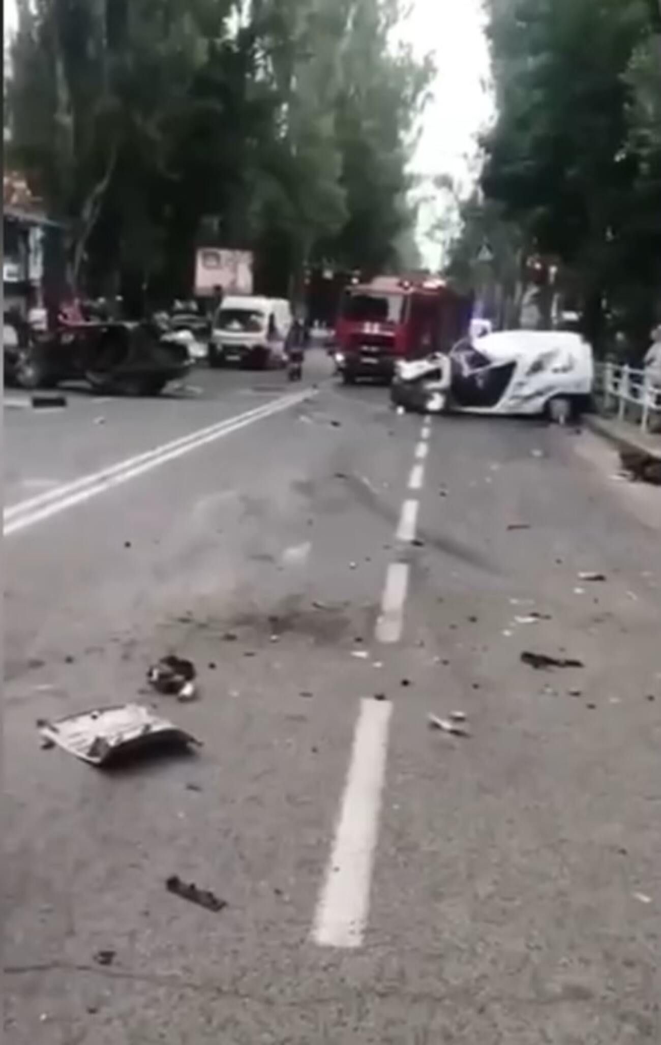 У Херсоні, ймовірно, окупант влаштував масову ДТП: є загиблі та поранені У Херсоні, ймовірно, окупант влаштував масову ДТП: є загиблі та поранені