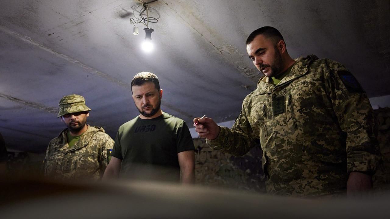 Зеленський відвідав передові позиції ЗСУ на Запоріжжі Зеленський відвідав передові позиції ЗСУ на Запоріжжі