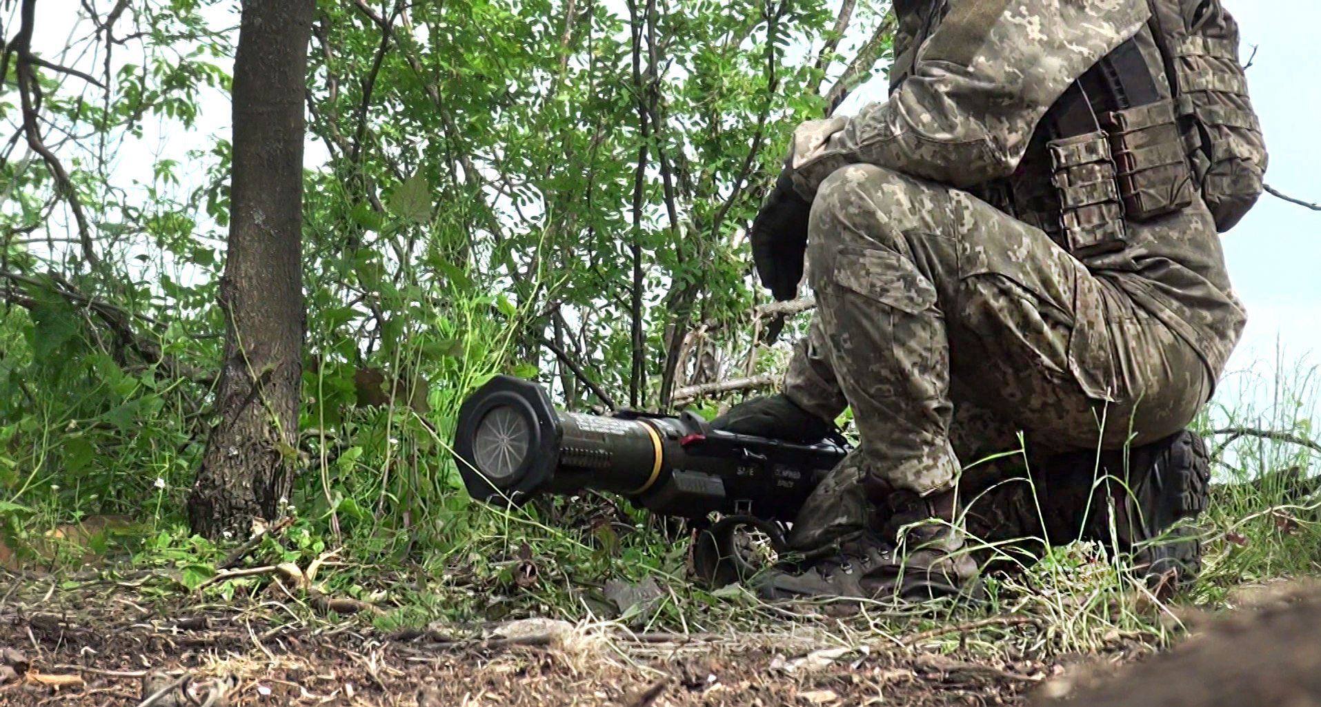 Українські бійці в зоні ООС відбили 7 атак ворога: бої ще тривають
