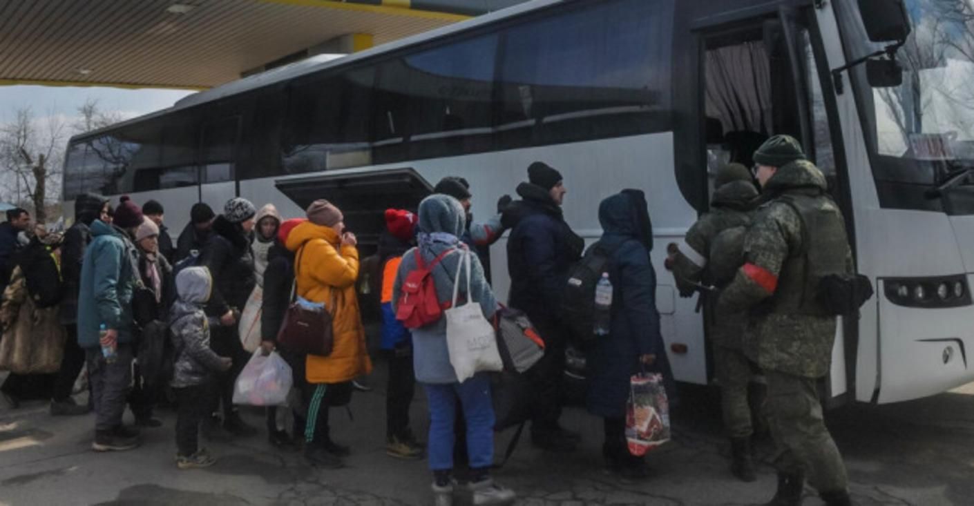 З  окупованого Донбасу росіяни випускають тих, хто підпише документ про підтримку "спецоперації"