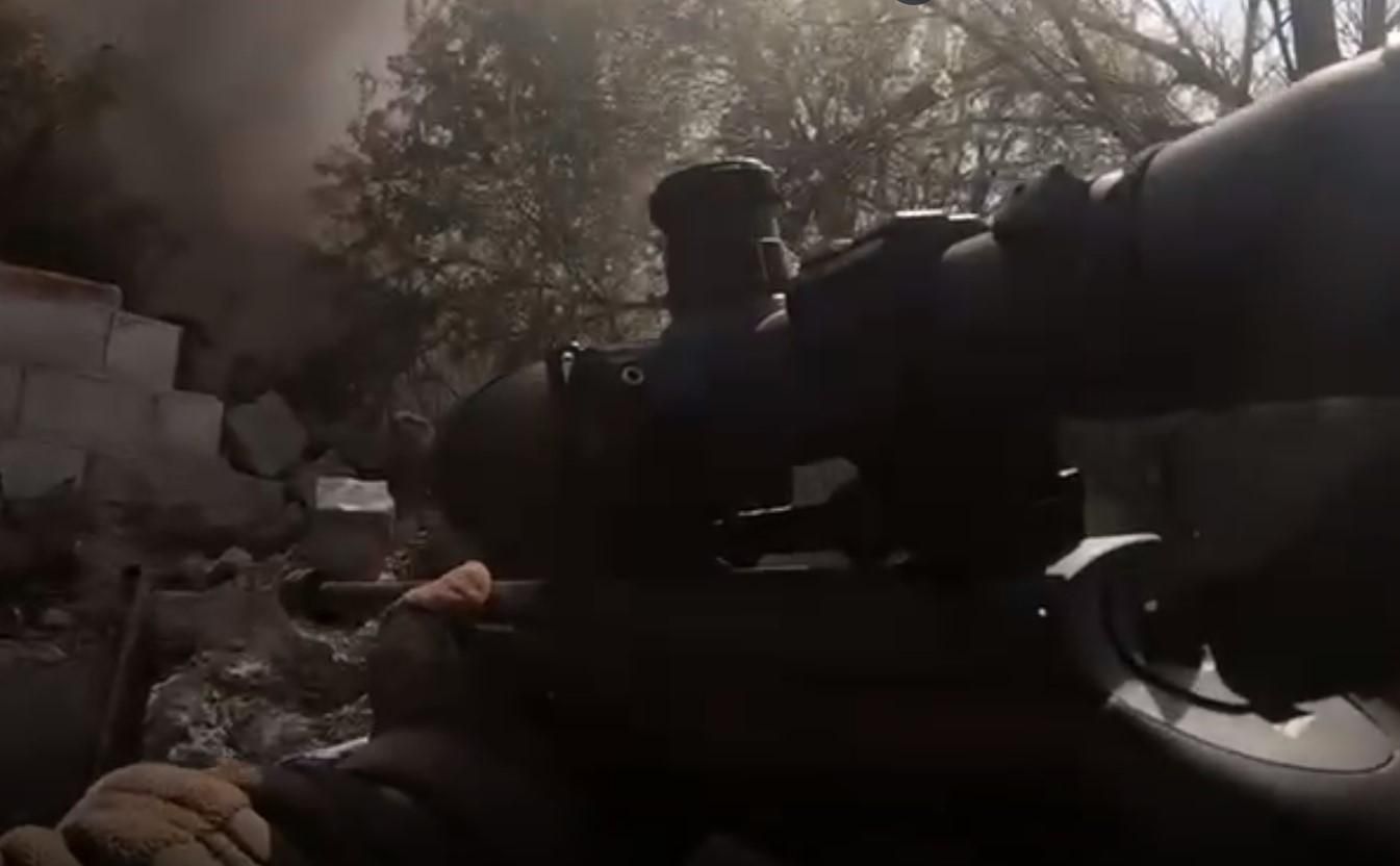 Ведение боя от первого лица: украинские бойцы показали уникальные кадры с передовой Ведение боя от первого лица: украинские бойцы показали уникальные кадры с передовой