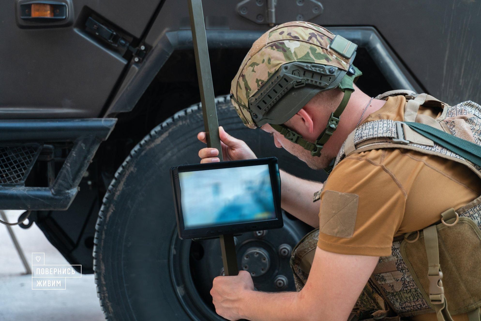 Фонд "Вернись живым" испытывает на фронте "видеотрубу разведчика": на что она способна Фонд "Вернись живым" испытывает на фронте "видеотрубу разведчика": на что она способна