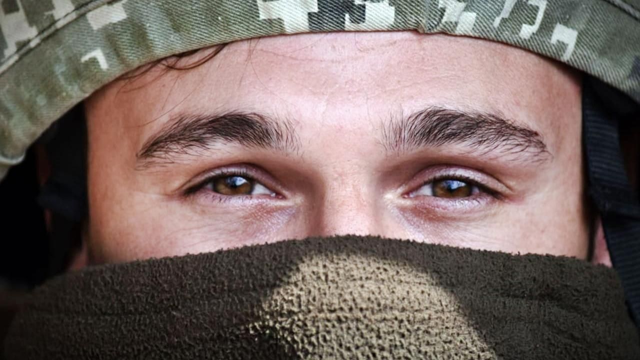 Тим, хто воює зараз на фронті, у 2014 було 10 – 11 років, – потужне звернення офіцера ЗСУ Тим, хто воює зараз на фронті, у 2014 було 10 – 11 років, – потужне звернення офіцера ЗСУ