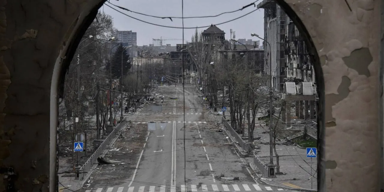 Зруйнований Маріуполь Зруйнований Маріуполь