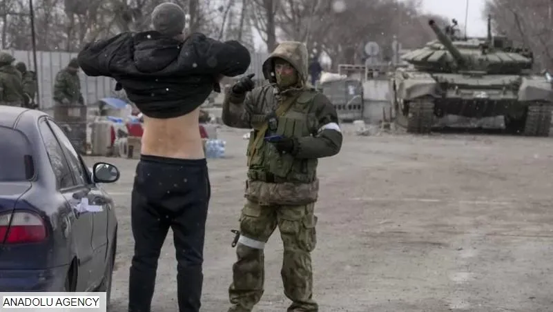 У Маріуполі змушують мешканців до так званої У Маріуполі змушують мешканців до так званої