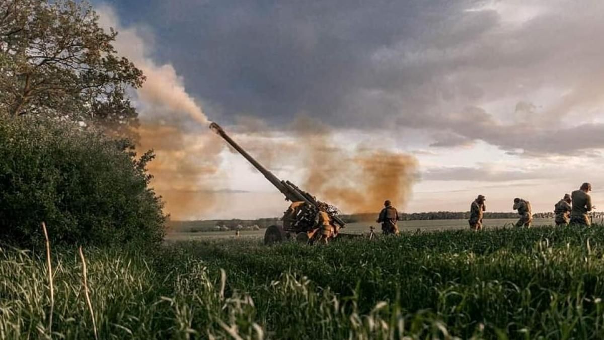 Вибухи біля Херсона і знищення "Льодового палацу": як минула доба в областях Вибухи біля Херсона і знищення "Льодового палацу": як минула доба в областях