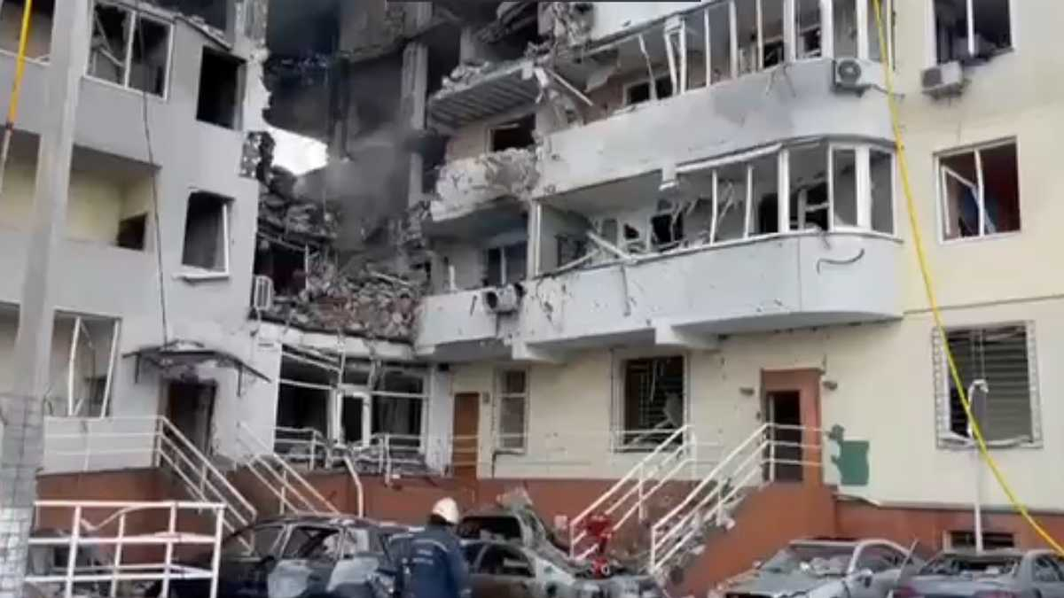 Будинок відновимо, а людей не повернемо, – Тимошенко показав відбудову одеської багатоповерхівки