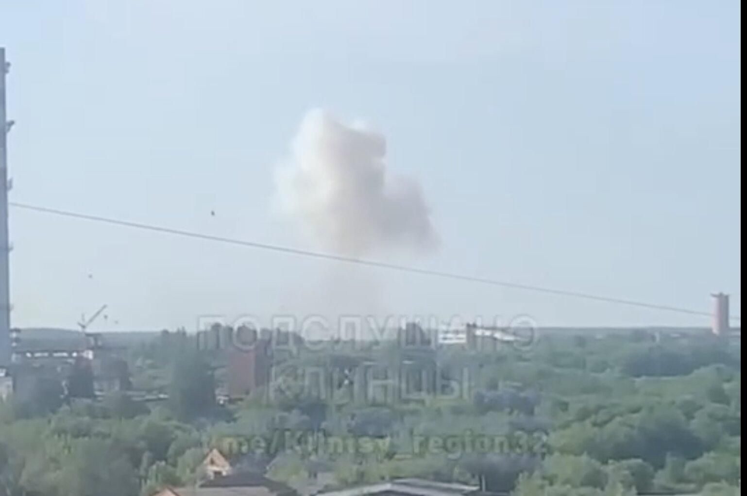 У Брянську область Росії підвезли "бавовну": могла знову загорітись військова частина У Брянську область Росії підвезли "бавовну": могла знову загорітись військова частина