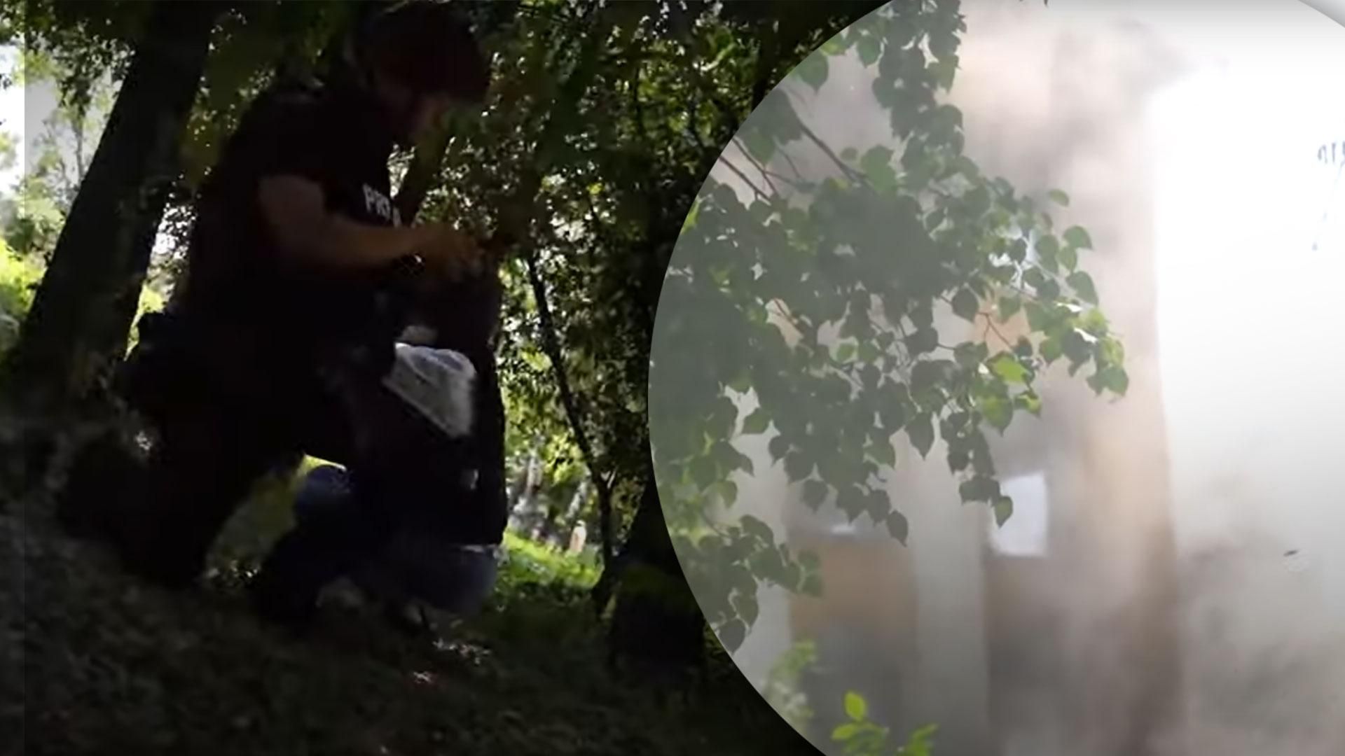 Журналісти потрапили під обстріл у Лисичанську: моторошне відео вибухів
